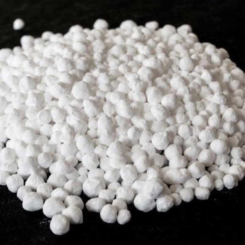 calcium chloride (CaCl2)